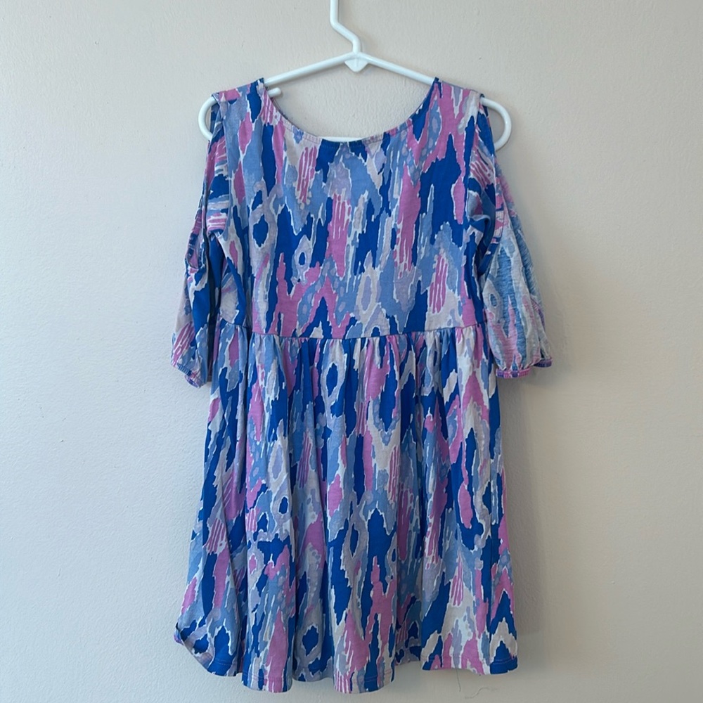 Lilly Pulitzer dress with sleeve cut out detail